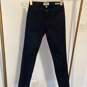 FRAME SIZE 24 LE SKINNY DE JEANNE JEAN DENIM BLACK